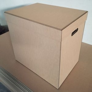 Caja de cartón con tapa